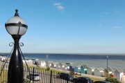 website-lamp-and-beach-huts